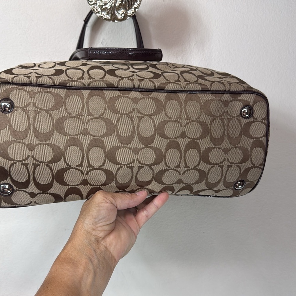 (X2) Coach, Brown shoulder bag with signature founded in 1941 - Picture 11 of 15